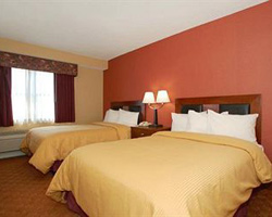 Clarion Hotel LaGuardia Airport Guest Room NYC