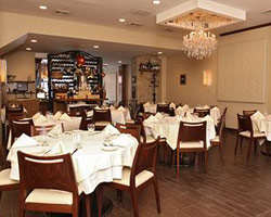 Marco LaGuardia Hotel by Lexington Restaurant NY